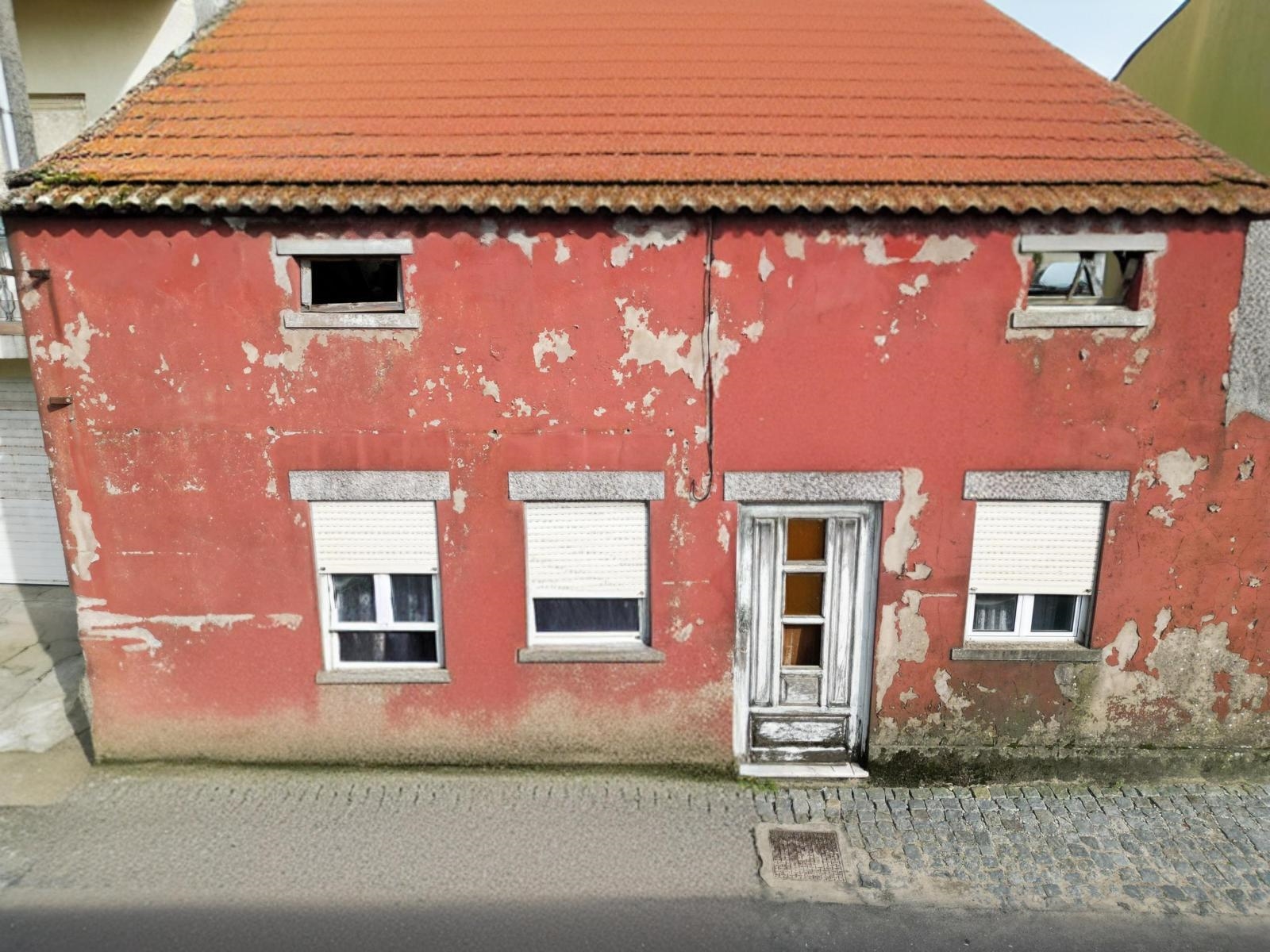 Moradia para Restaurar T4