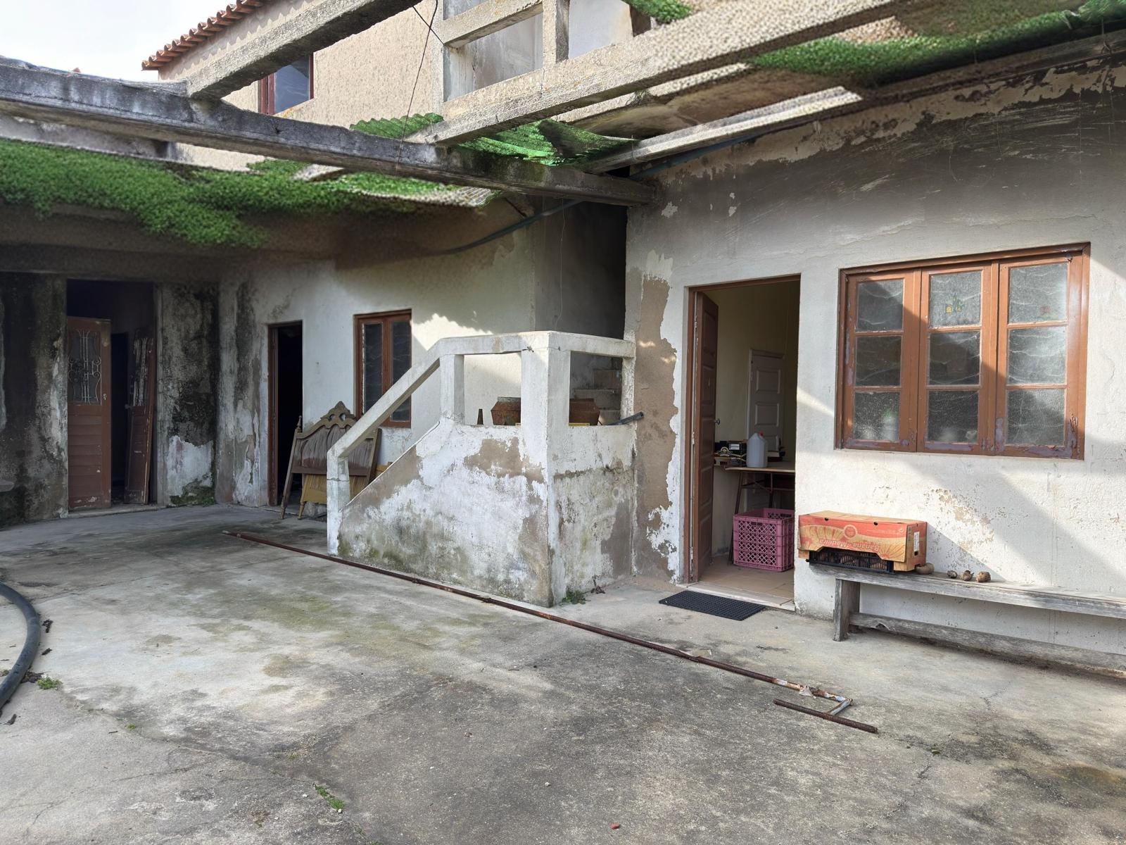 Moradia para Restaurar T4