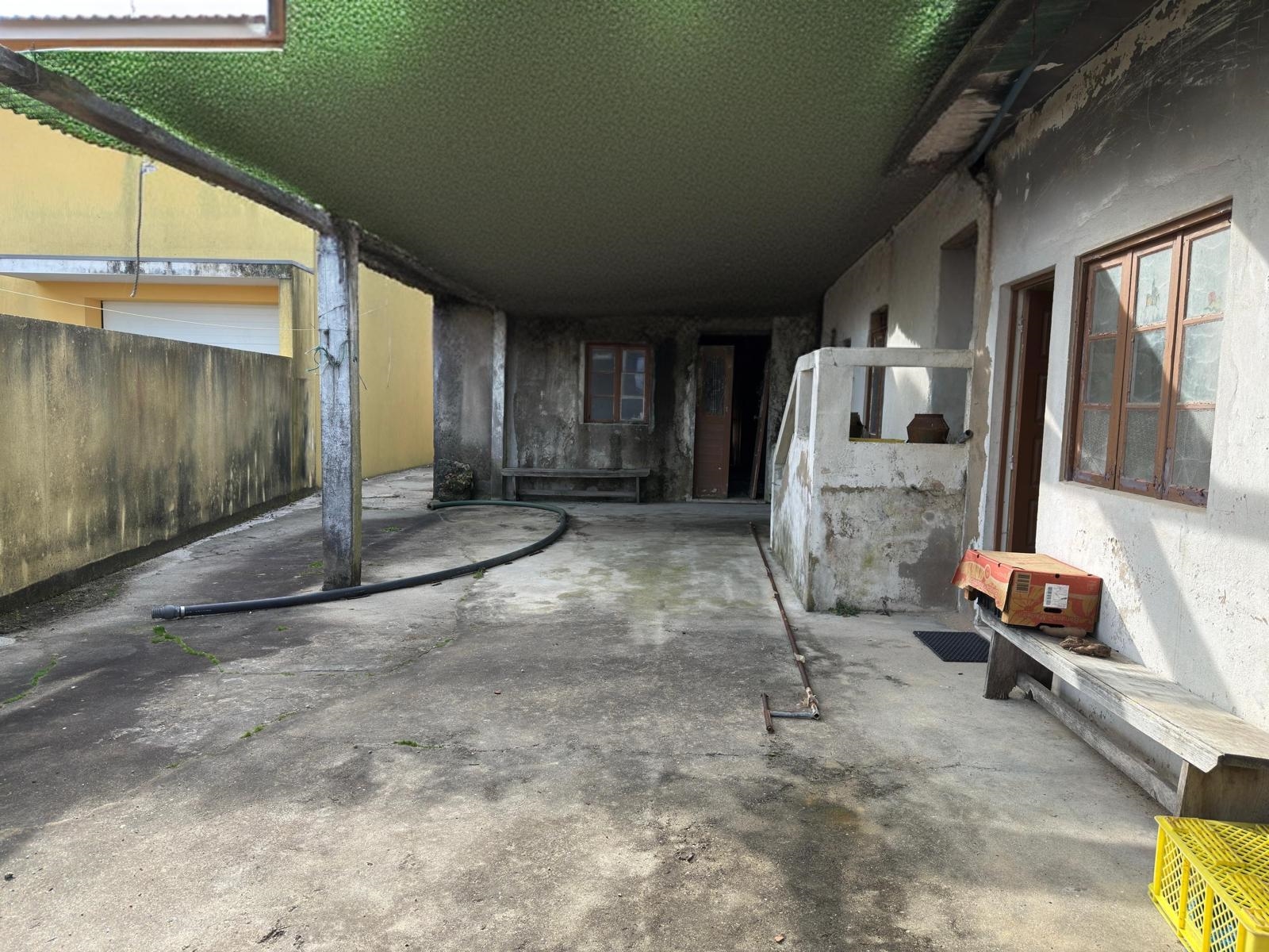 Moradia para Restaurar T4